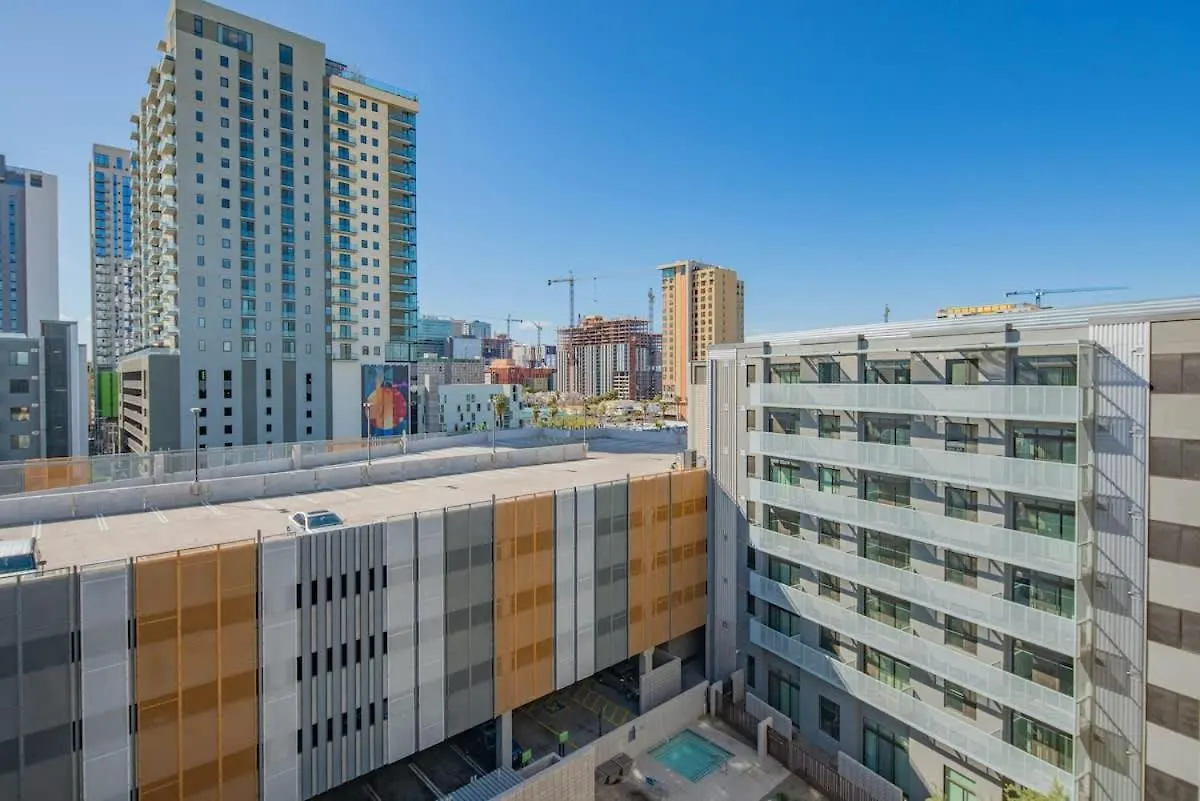 Apartment Stunning 2Bd - Central Dt- Gym, Pool, Parking Sleep8 Phoenix United States